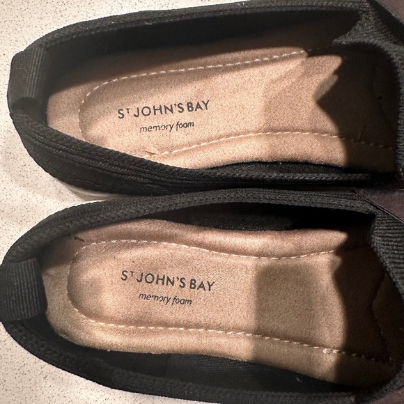 Shoes - Picture 2 of 5